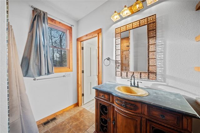 1113 E Walnut Street, Rogers, AR 72756