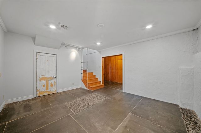 1113 E Walnut Street, Rogers, AR 72756