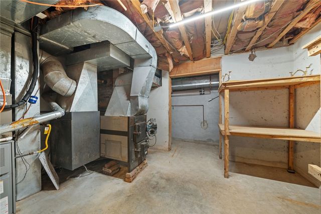 1113 E Walnut Street, Rogers, AR 72756