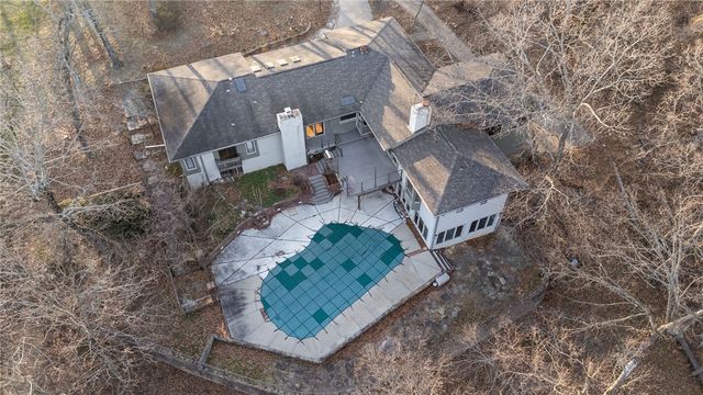 1113 E Walnut Street, Rogers, AR 72756