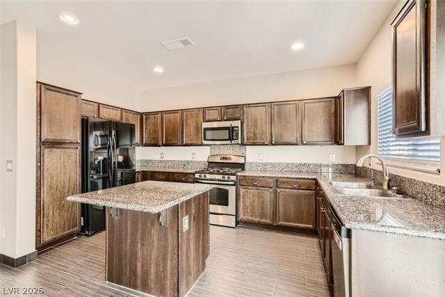 10601 Derby Peak Lane, Las Vegas, NV 89166