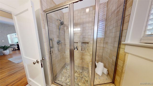 1827 CAPITOL Avenue, Montgomery, AL 36107