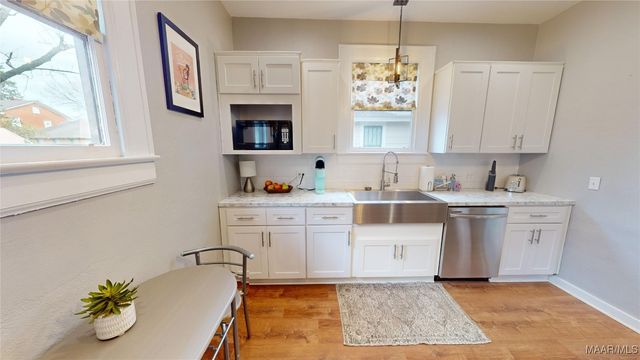 1827 CAPITOL Avenue, Montgomery, AL 36107