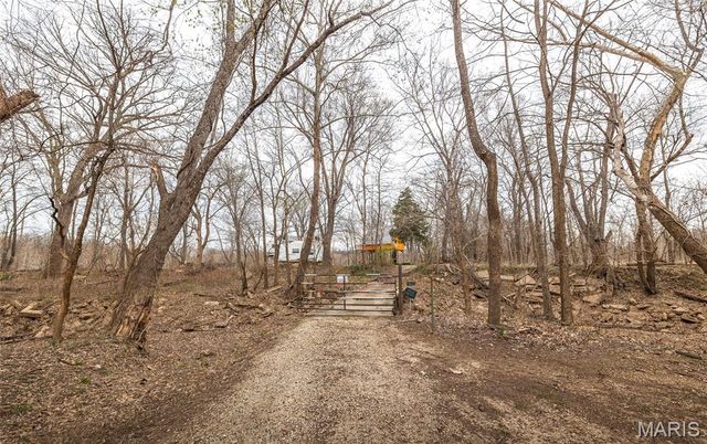 18020 State Route E, Rolla, MO 65401