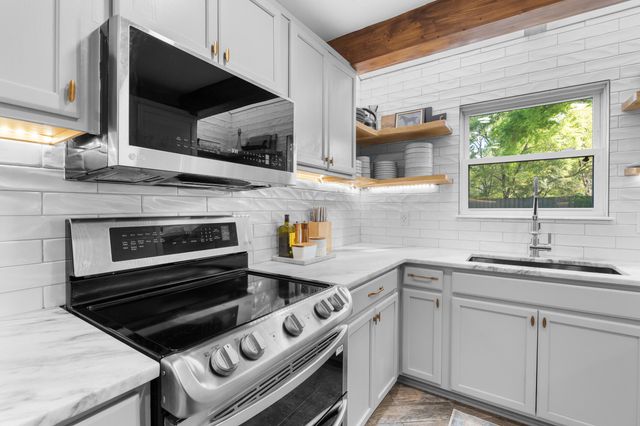 102 Tea Olive Court, Summerville, SC 29485