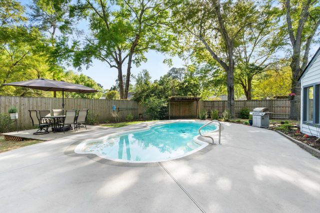 102 Tea Olive Court, Summerville, SC 29485