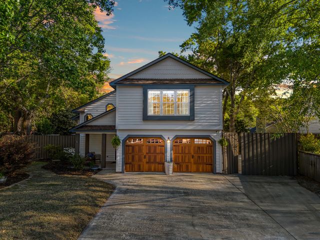 102 Tea Olive Court, Summerville, SC 29485