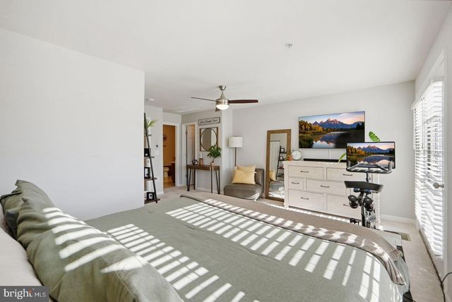 15839 JOHN DISKIN CIR, Woodbridge, VA 22191