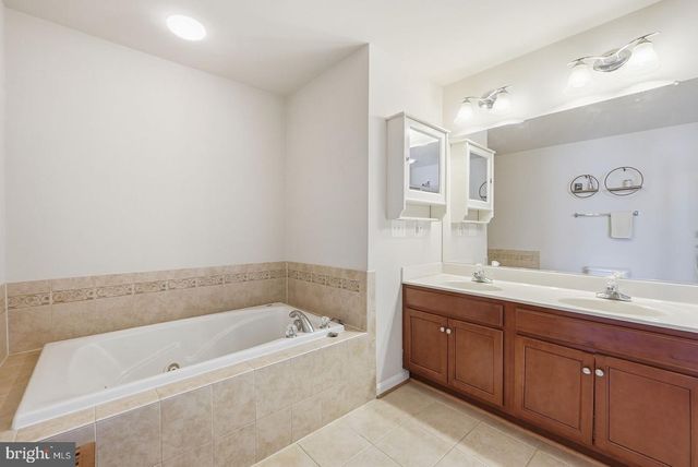 15839 JOHN DISKIN CIR, Woodbridge, VA 22191