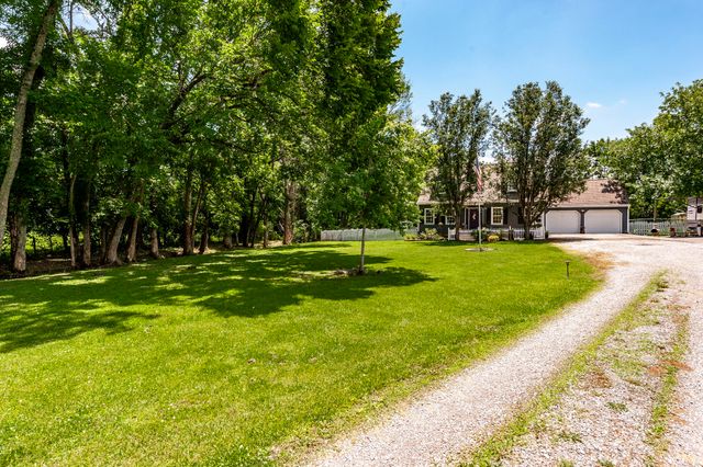 1511 Long Hollow Pike, Gallatin, TN 37066