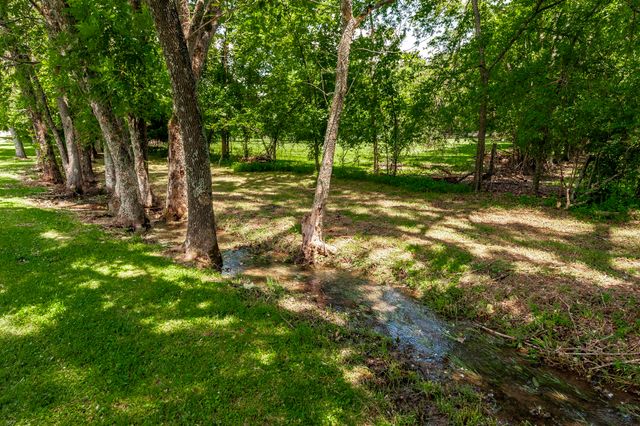 1511 Long Hollow Pike, Gallatin, TN 37066