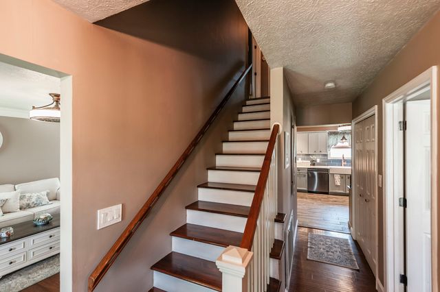 1511 Long Hollow Pike, Gallatin, TN 37066