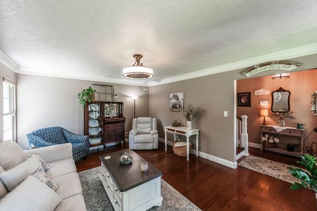 1511 Long Hollow Pike, Gallatin, TN 37066