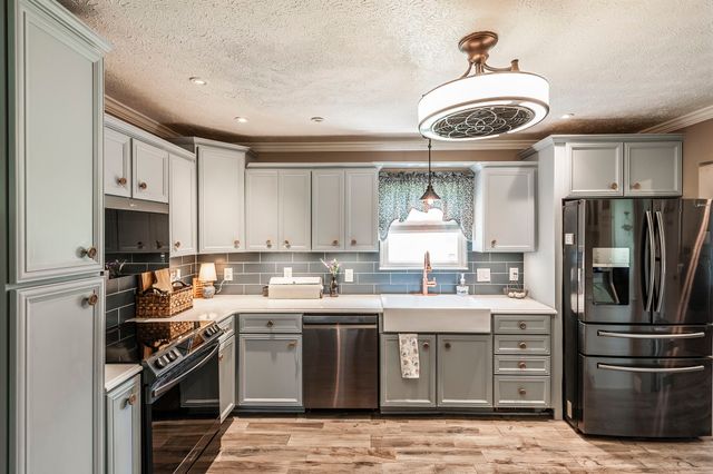1511 Long Hollow Pike, Gallatin, TN 37066