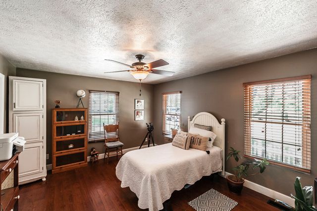 1511 Long Hollow Pike, Gallatin, TN 37066