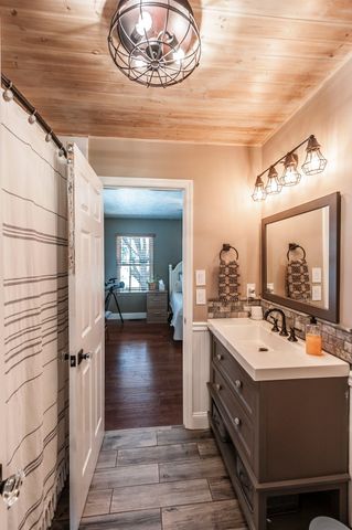 1511 Long Hollow Pike, Gallatin, TN 37066