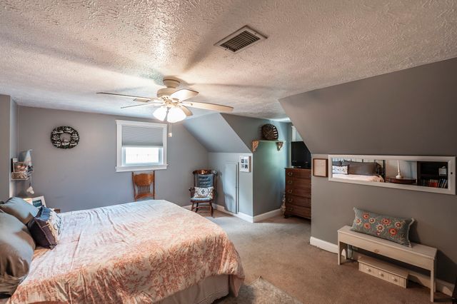 1511 Long Hollow Pike, Gallatin, TN 37066