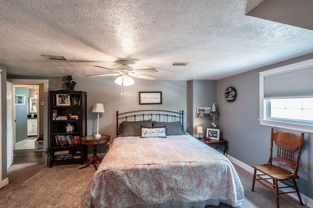 1511 Long Hollow Pike, Gallatin, TN 37066