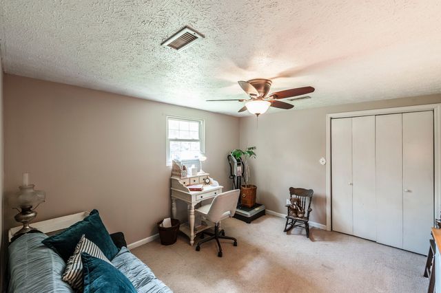 1511 Long Hollow Pike, Gallatin, TN 37066
