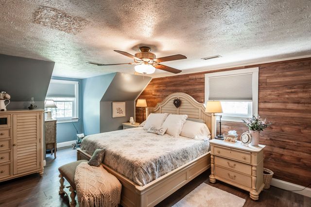 1511 Long Hollow Pike, Gallatin, TN 37066