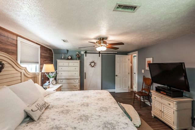 1511 Long Hollow Pike, Gallatin, TN 37066