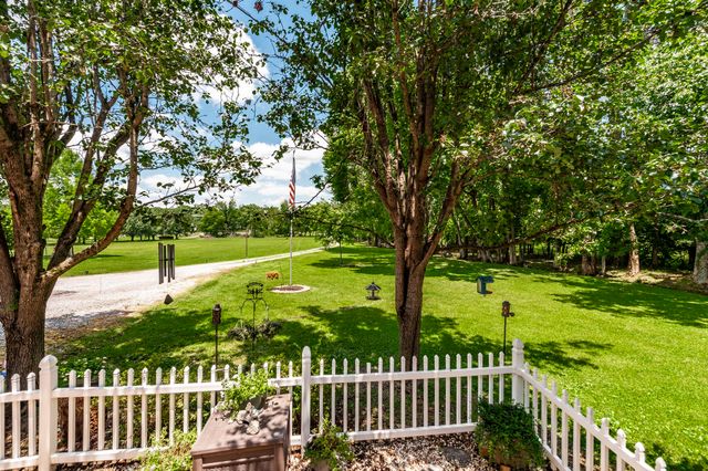 1511 Long Hollow Pike, Gallatin, TN 37066