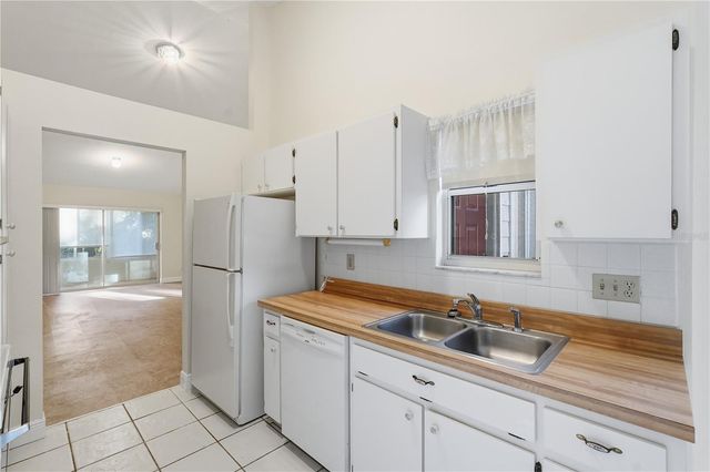 106 HUNTER COURT, Palm Harbor, FL 34684