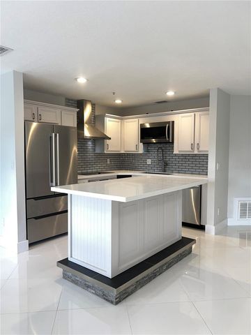 1242 N FAIRWAY DRIVE, Apopka, FL 32712