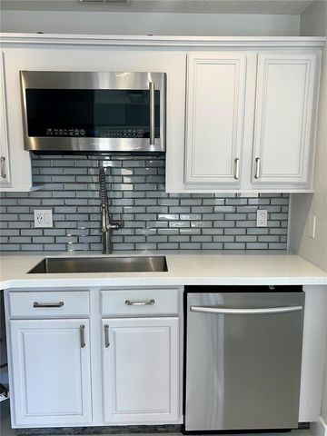 1242 N FAIRWAY DRIVE, Apopka, FL 32712