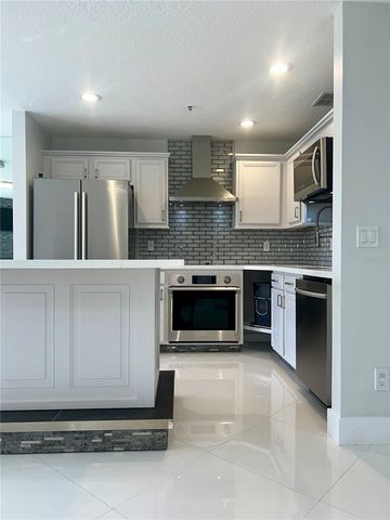 1242 N FAIRWAY DRIVE, Apopka, FL 32712