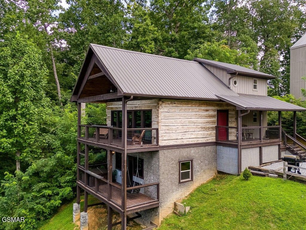 827 Kings Way, Gatlinburg, TN 37738