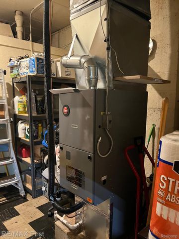 20477-20481 VAN DYKE Street, Detroit, MI 48234