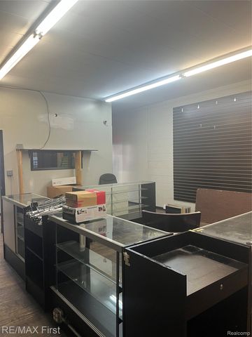 20477-20481 VAN DYKE Street, Detroit, MI 48234