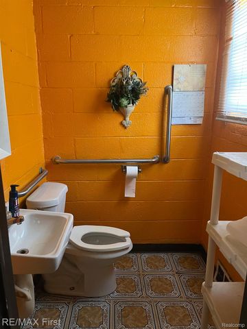 20477-20481 VAN DYKE Street, Detroit, MI 48234