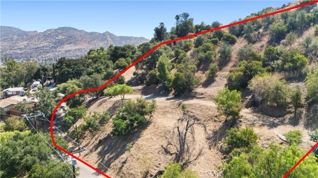 1194 Black Canyon, Simi Valley, CA 93063