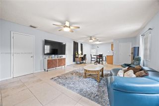 600 NW 99th St, Miami, FL 33150