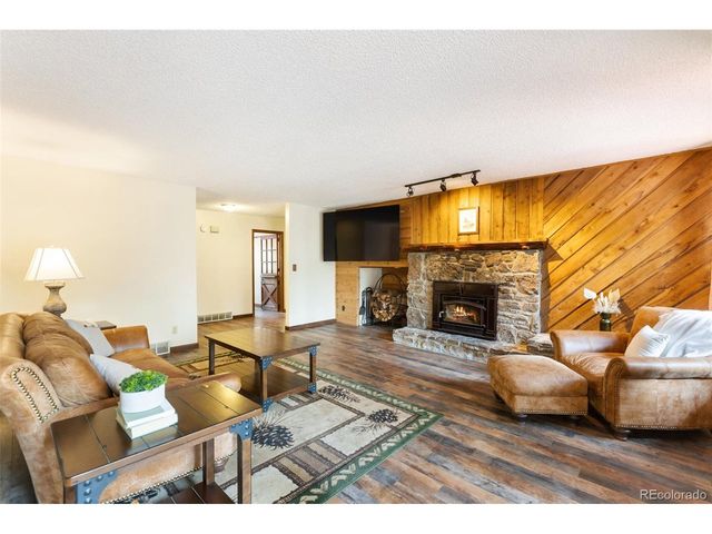 723 Pine St, Woodland Park, CO 80863