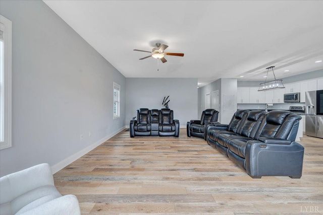 1270 Hupps Hill Lane, Forest, VA 24551