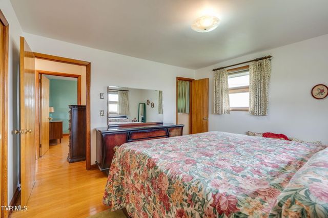 801 Mimosa Drive, Kingsport, TN 37660