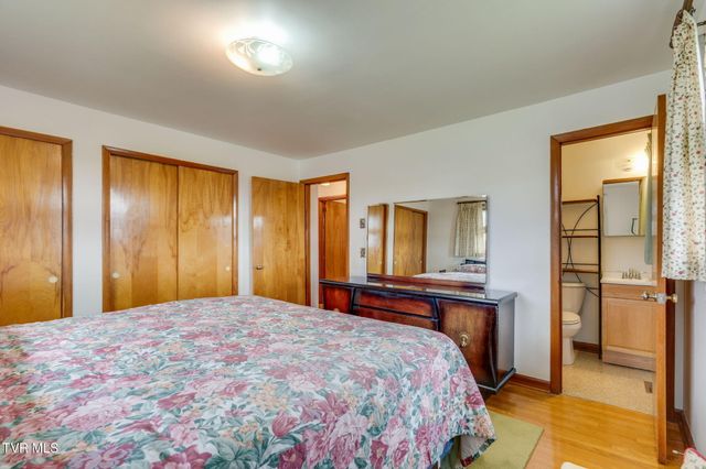 801 Mimosa Drive, Kingsport, TN 37660