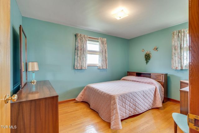 801 Mimosa Drive, Kingsport, TN 37660