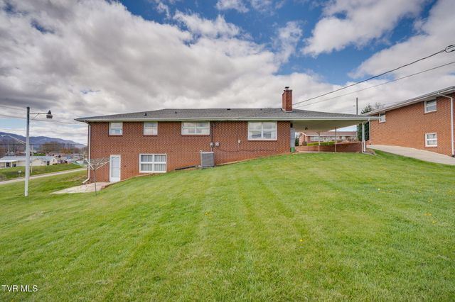 801 Mimosa Drive, Kingsport, TN 37660