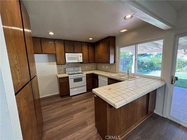 6047 Kingsbriar, Yorba Linda, CA 92886
