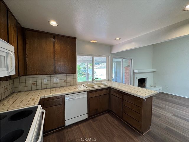 6047 Kingsbriar, Yorba Linda, CA 92886