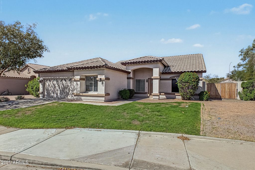 10416 E EDGEWOOD Avenue, Mesa, AZ 85208 — photo 2