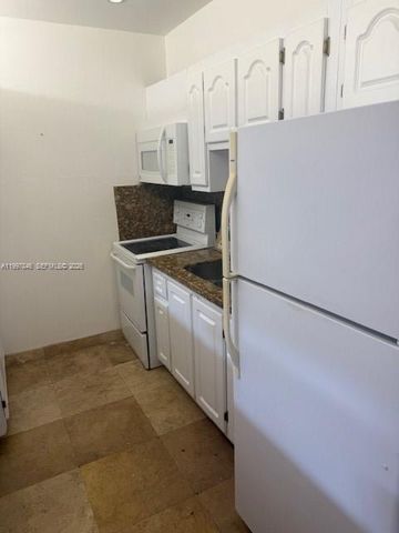 2200 E Hallandale Beach Boulevard 109, Hallandale Beach, FL 33009
