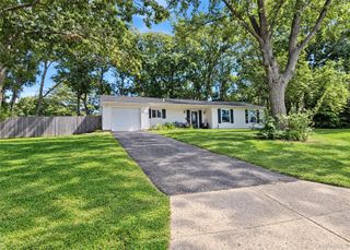 2679 Heather Avenue, Medford, NY 11763