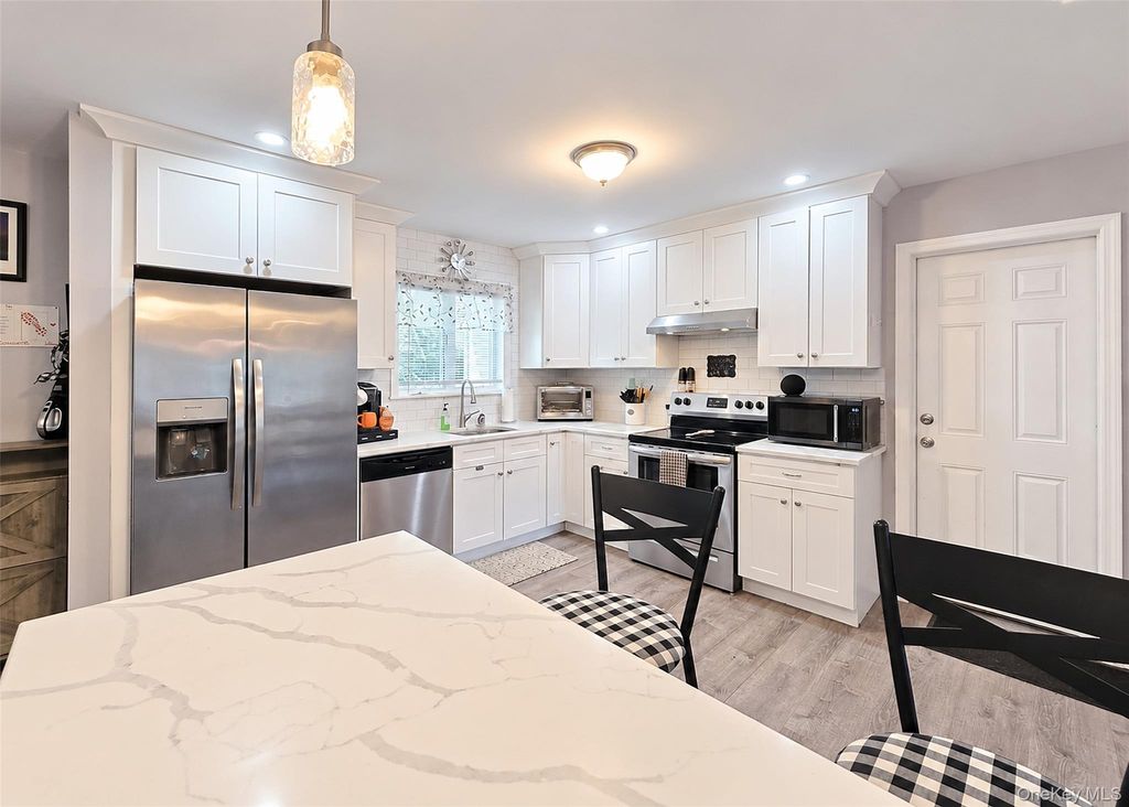 2679 Heather Avenue, Medford, NY 11763 — photo 5