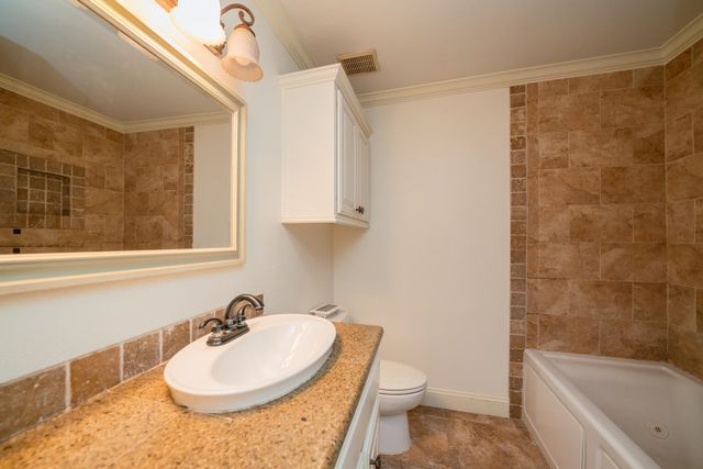 3715 Pratt D, Longview, TX 75604