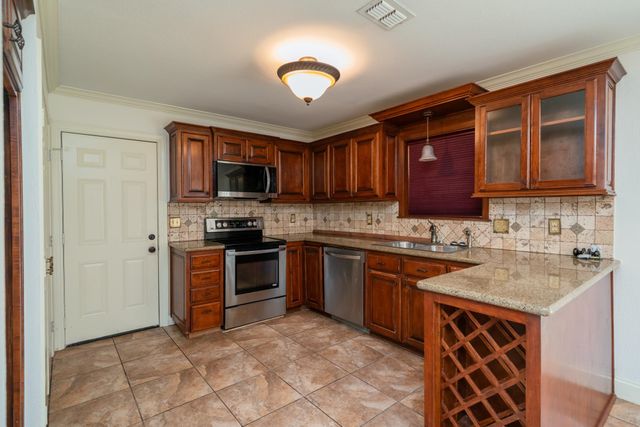 3715 Pratt D, Longview, TX 75604